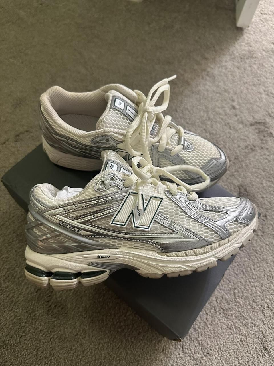 New Balance 1906
