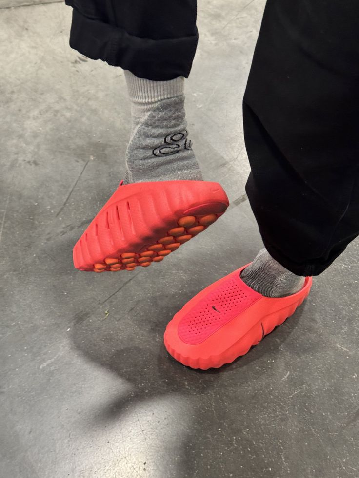 Nike Mind 001 Slide Solar Red