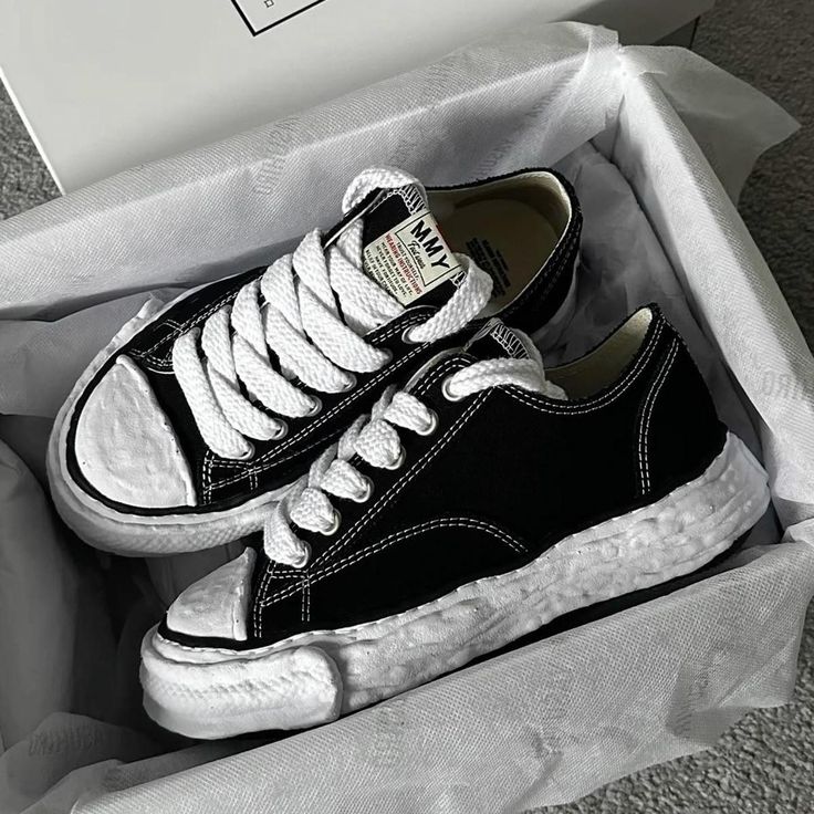 Maison Mihara Yasuhiro Peterson OG Sole Canvas Low Black