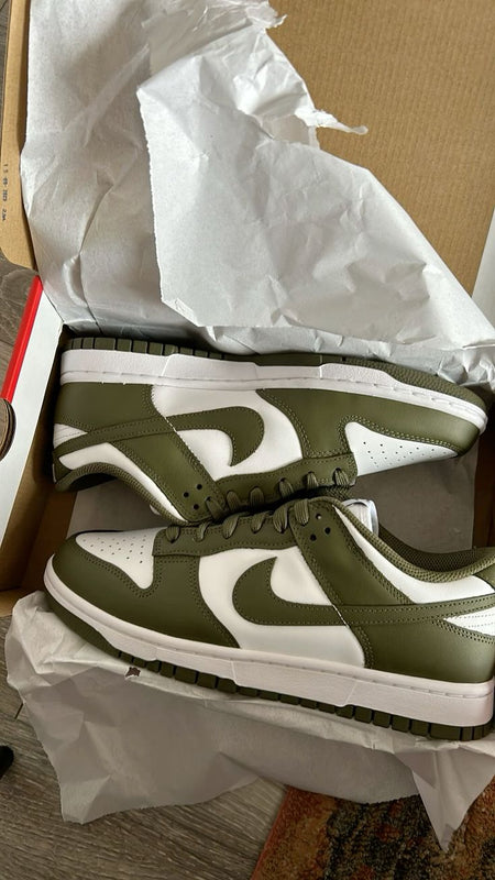 Nike Dunk Low Medium Olive