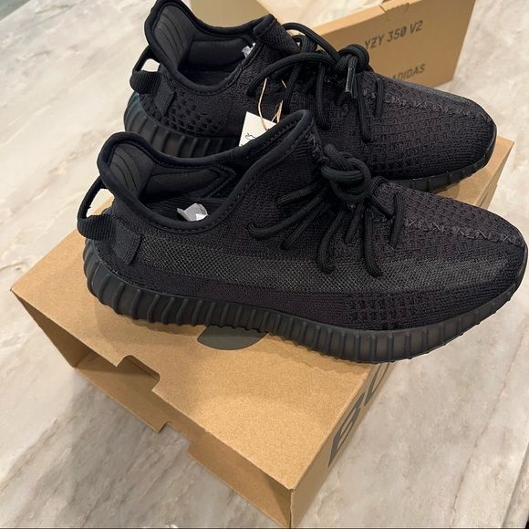 Yeezy Boost 350 V2 Onyx