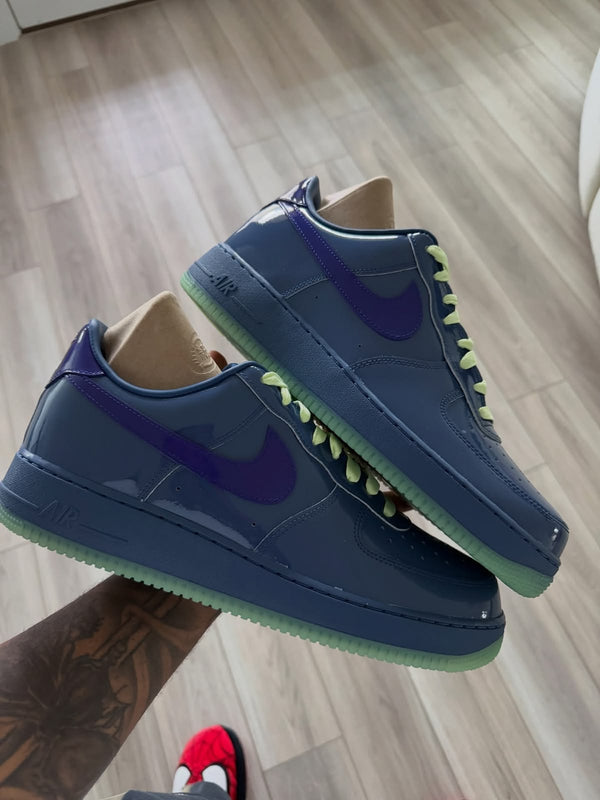 Nike Air Force 1 Low Patent Leather Mystic Navy Grape Ice