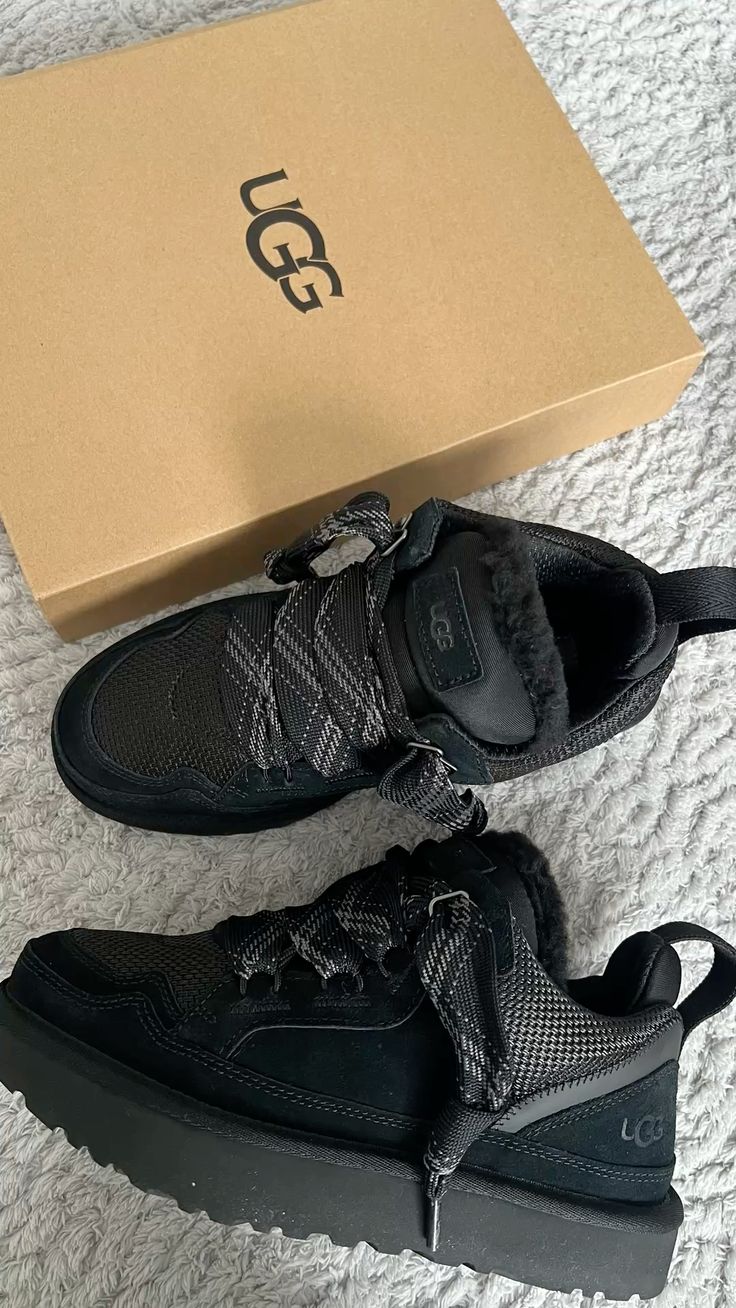 UGG Lowmel Black (Men)