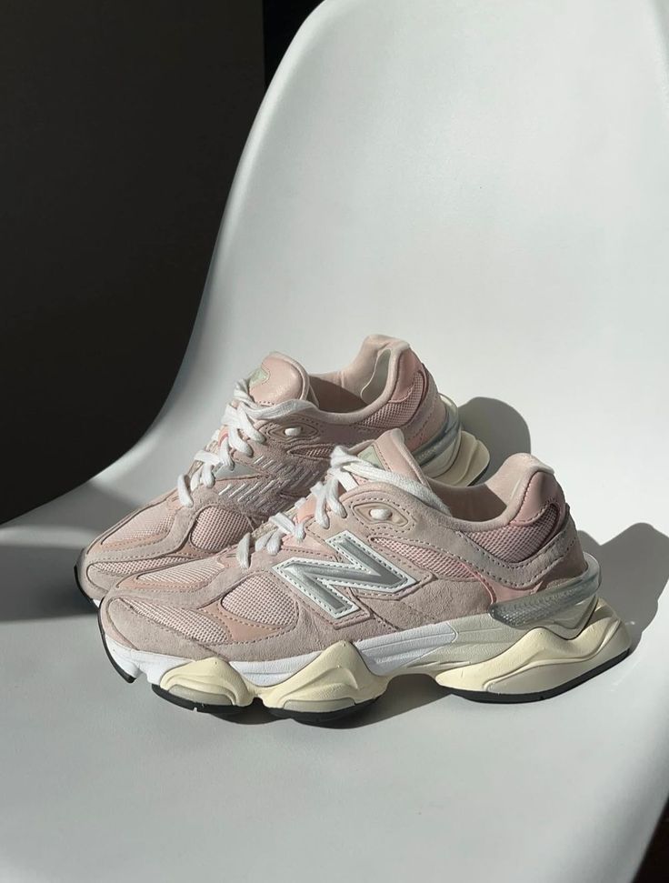 New Balance 9060 Rose Sugar Angora - 2