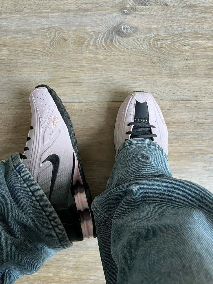 Nike Shox R4 Sakura - 2