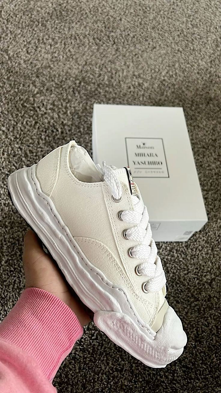 Maison Mihara Yasuhiro Hank OG Sole Canvas Low White
