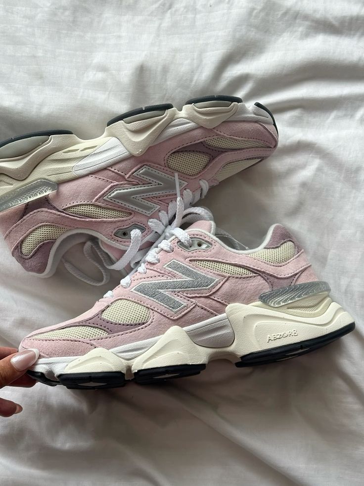 New Balance 9060 Rose Sugar Angora - 3