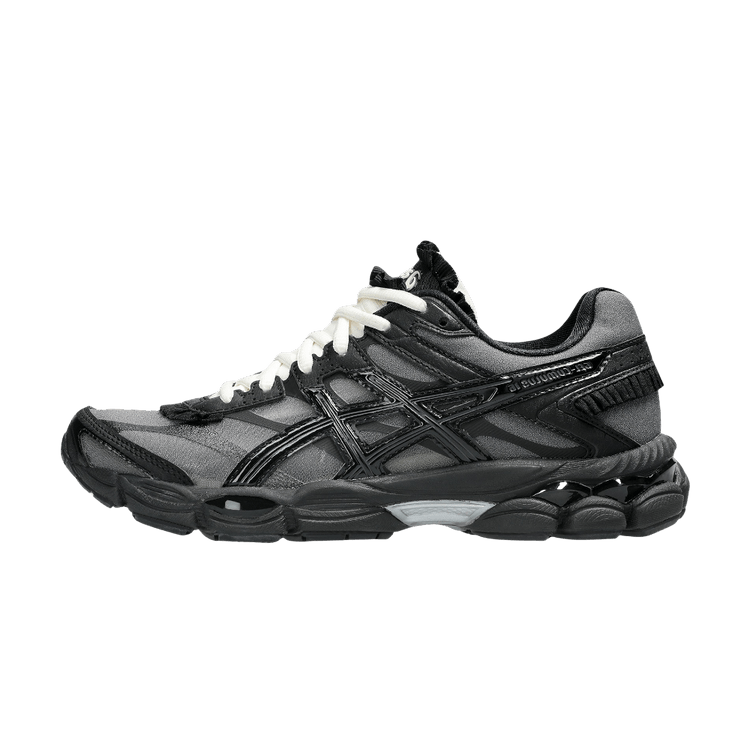 ASICS Gel Cumulus 16 Griff Black White