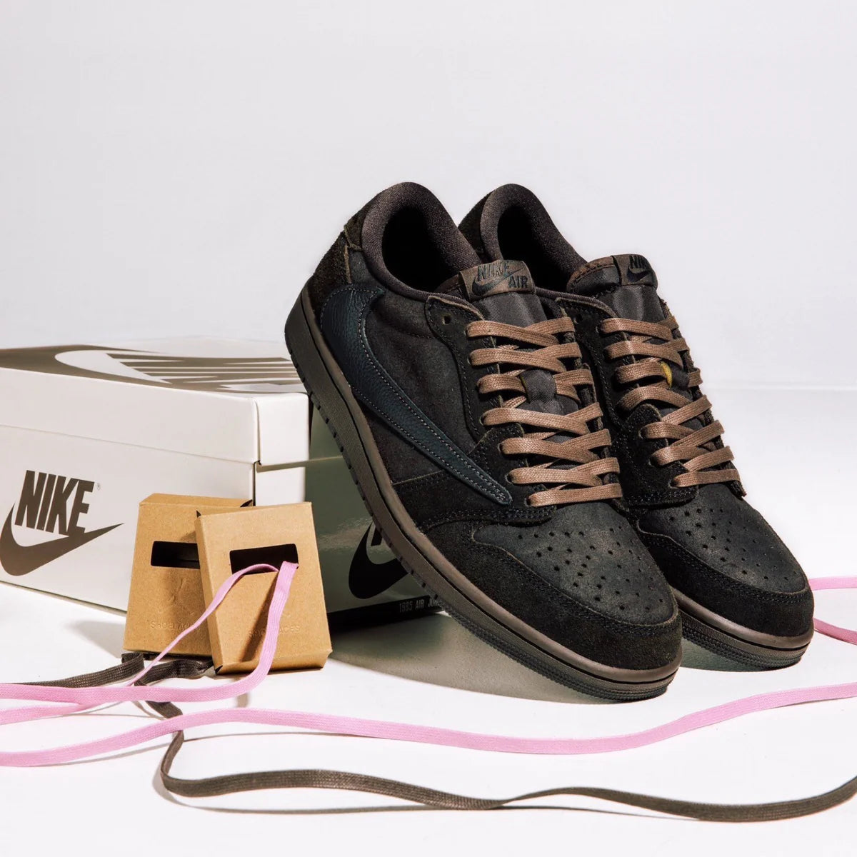 Nike Air Jordan 1 Retro Low OG SP Travis Scott Velvet Brown - 2
