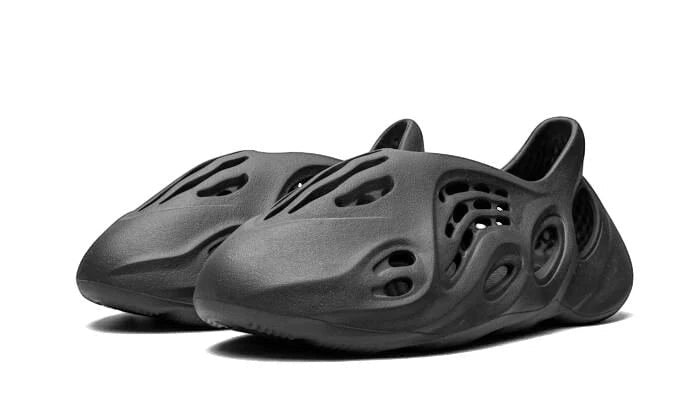Adidas Yeezy Foam RNNR Onyx