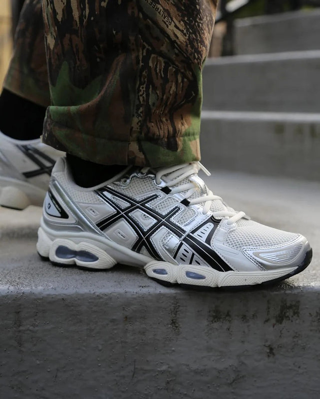 Asics Gel-Nimbus 9 Cream Black