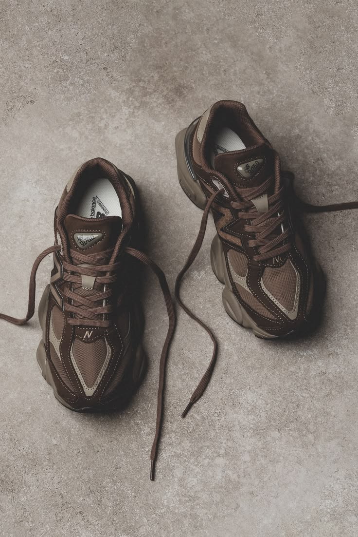 New Balance 9060 Mono Cortado - 2