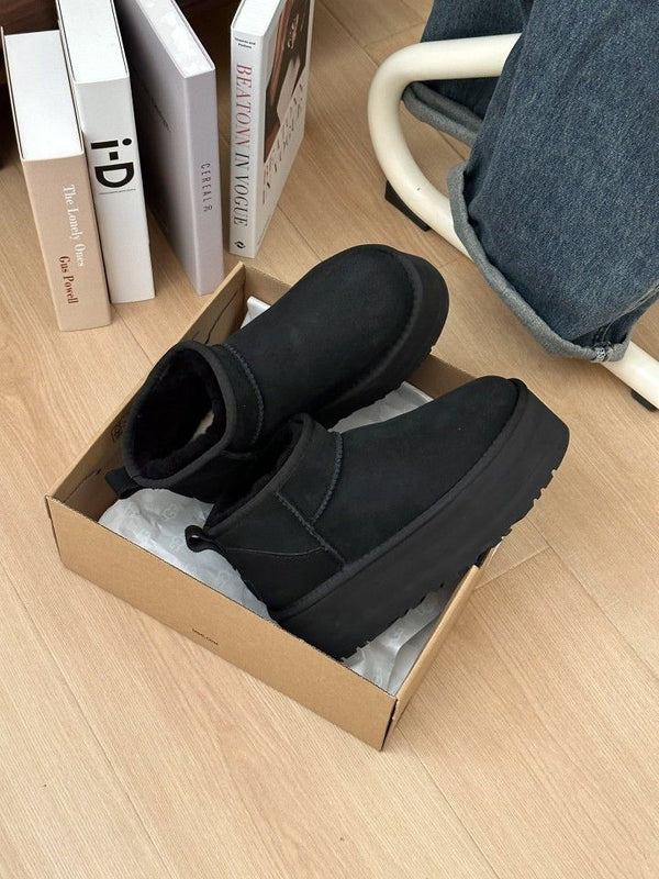 UGG Classic Ultra Mini Platform Boot Black