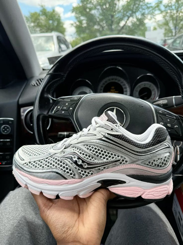 Saucony ProGrid Omni 9 Silver Pink