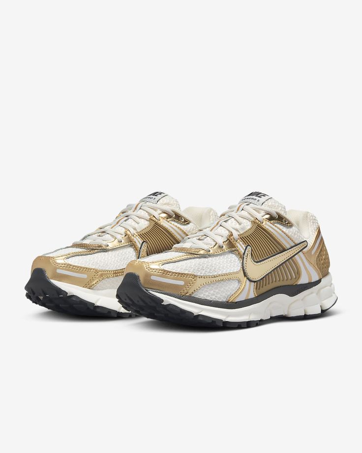 Nike Zoom Vomero 5 Metallic Gold - 2