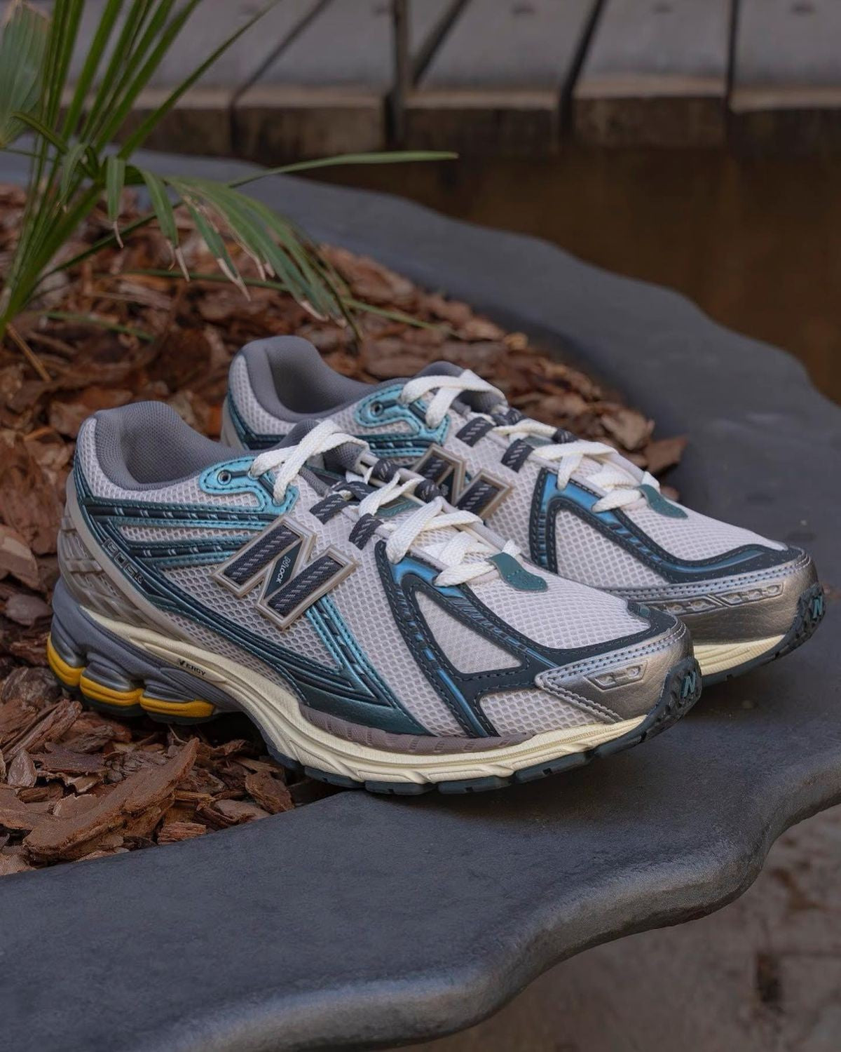 New Balance 1906R Metallic Teal - 2