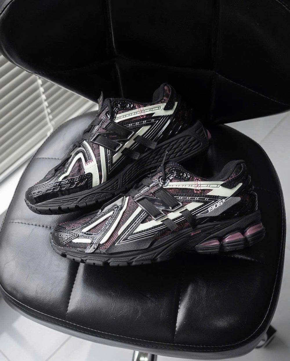 New Balance 1906A Black Pink