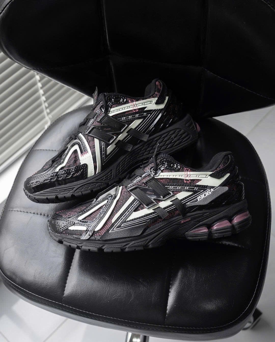 New Balance 1906A Black Pink - 2