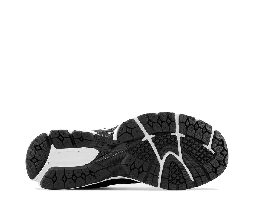 New Balance 2002R Black Gunmetal