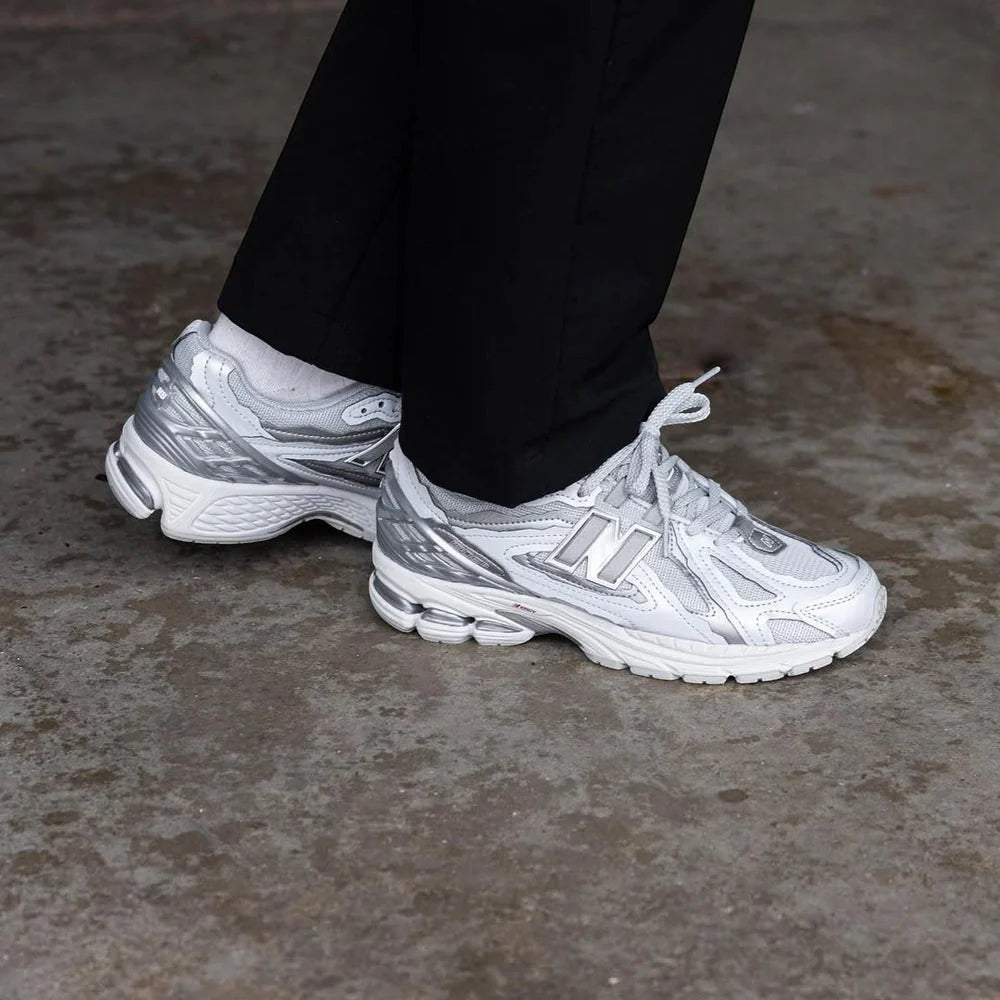 New Balance 1906D Protection Pack Silver Metallic - 4
