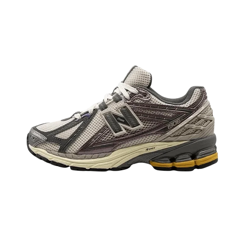 New Balance 1906R Licorice