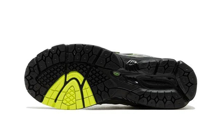 New Balance 1906R Volt Black