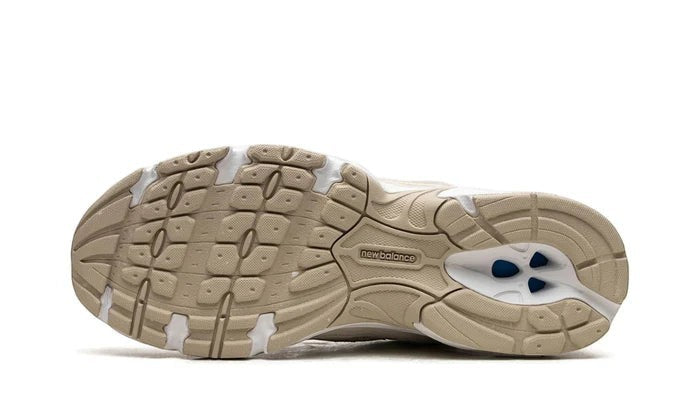 New Balance 530 Sea Salt Moonbeam - 5