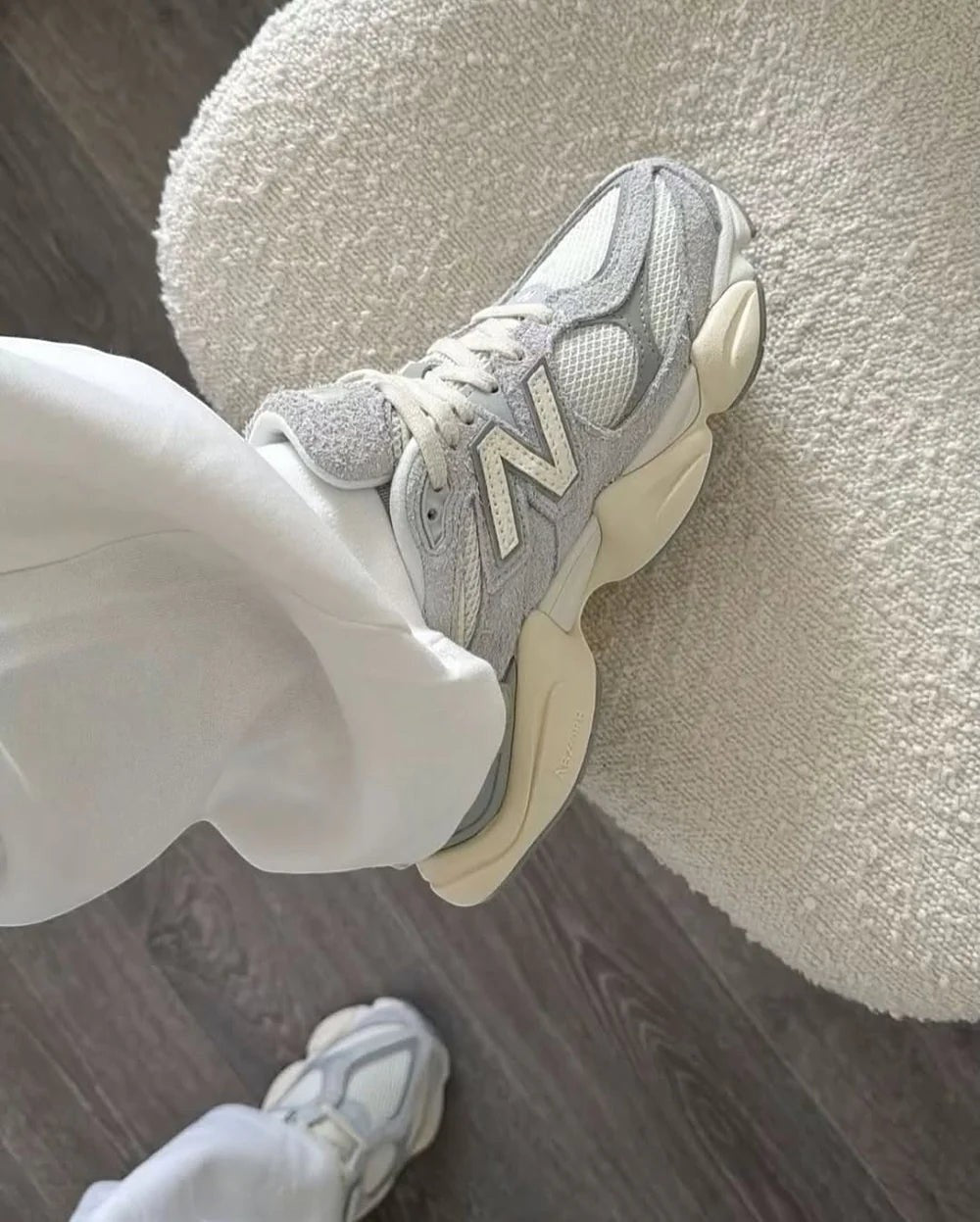New Balance 9060 Quartz Grey - 2