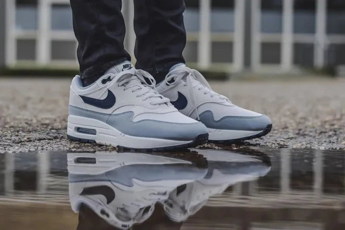 Nike Air Max 1 Platinum Tint Dark Obsidian