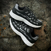 Nike P-6000 Schwarz Cool Grey